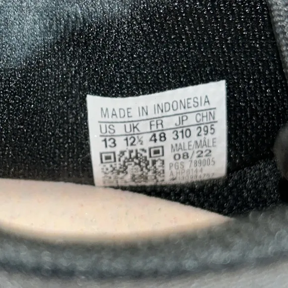 **Adidas Alphabounce  Bounce Sneakers (94)