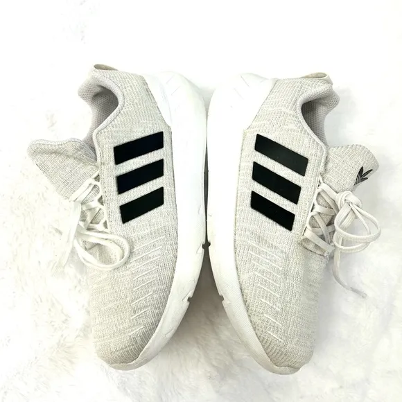 Adidas Swift Run 22 J Running Sneakers Gray Black GW8183 Track Shoe