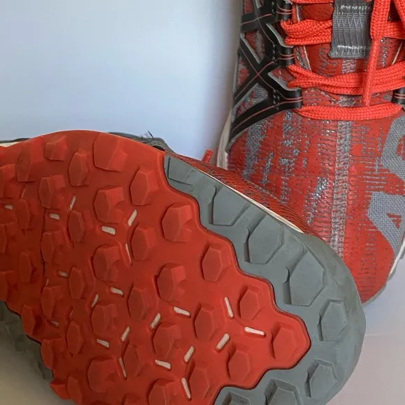 Adidas Vigor Bounce Orange Gray Running Shoes Sneakers Boys Girls Size 3 1/2