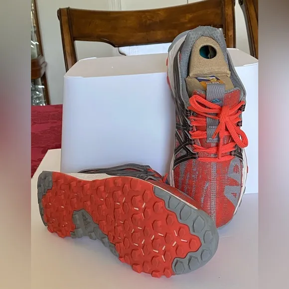 Adidas Vigor Bounce Orange Gray Running Shoes Sneakers Boys Girls Size 3 1/2