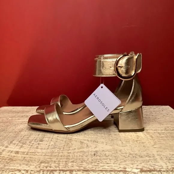 Aerosols NWT 6.5 Eliza Soft Gold Real Leather Ankle Strap  2.16 “Heeled Sandals