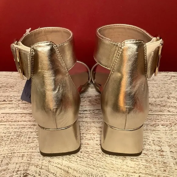 Aerosols NWT 6.5 Eliza Soft Gold Real Leather Ankle Strap  2.16 “Heeled Sandals