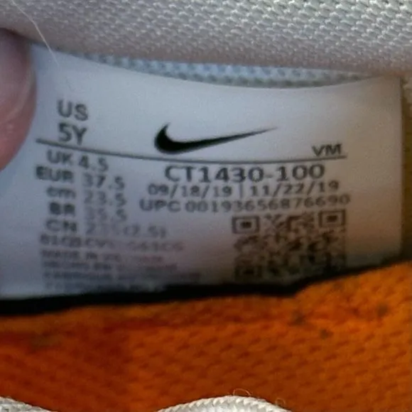 Big Kids Childrens Nike Renew Run White Running Athletic Shoes Sneakers Size 5 Y