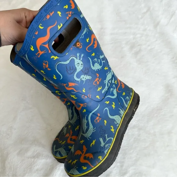 Bogs Dragon Rain Boots Boy’s Size 2