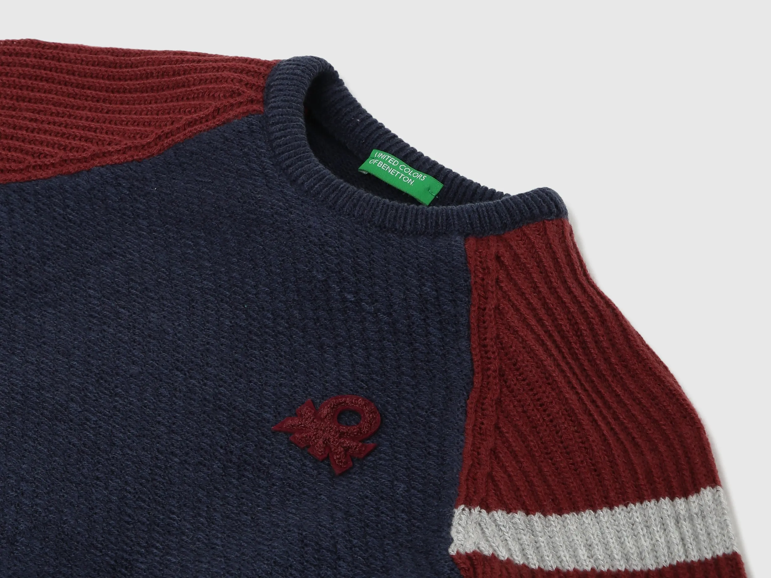 Boys Colorblock Round Neck Sweater