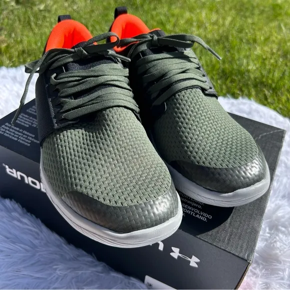 Boys' Grade School Under Armour Charged 24/7 2.0 X NM Sneakers Green Size 6.5
