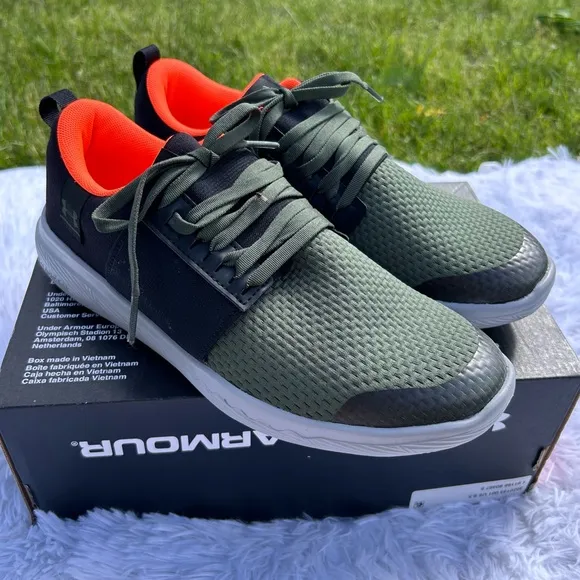 Boys' Grade School Under Armour Charged 24/7 2.0 X NM Sneakers Green Size 6.5