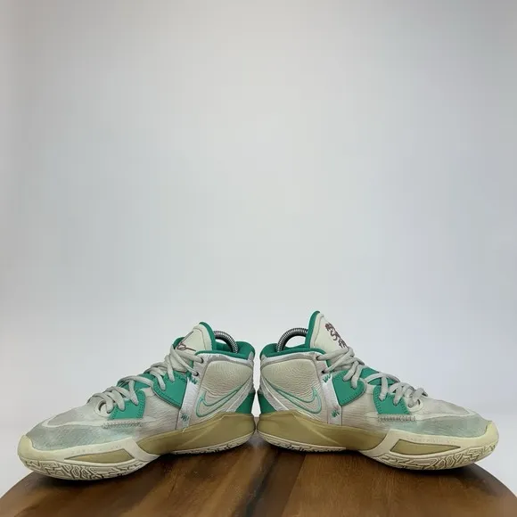 Boys Nike Sue Bird x Kyrie Infinity Sea Glass Dynamic Turq Sneakers Shoes Size 6