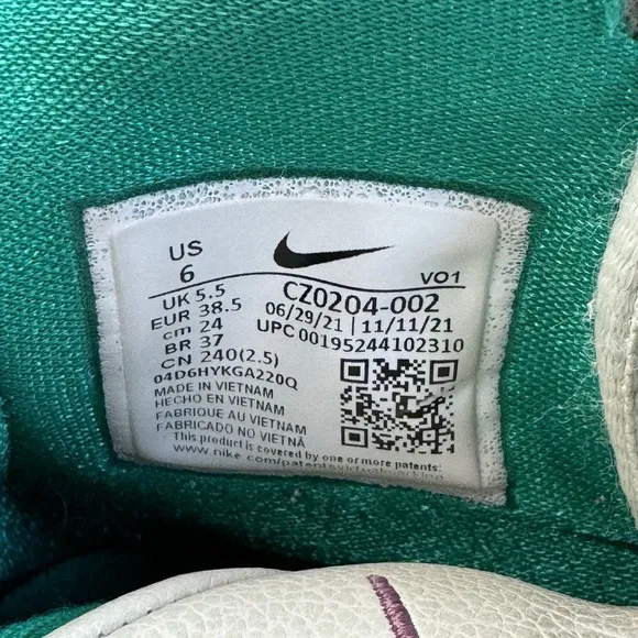Boys Nike Sue Bird x Kyrie Infinity Sea Glass Dynamic Turq Sneakers Shoes Size 6