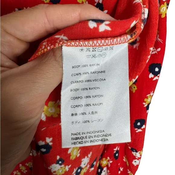 Faithfull The Brand | Celeste Wrap Midi Skirt in Red Floral Small/US 4