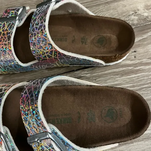 Girls Birkenstock sandals/34
