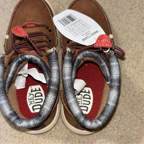 Hey Dude Bradley Y Classic Junior Size J2 Lace Up Bootie Chukka Boots Shoes