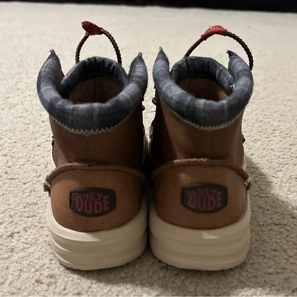 Hey Dude Bradley Y Classic Junior Size J2 Lace Up Bootie Chukka Boots Shoes