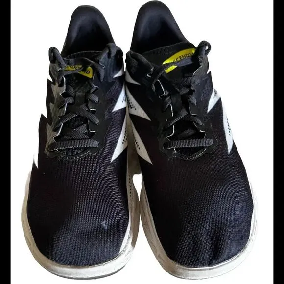 Hoka One One Crescendo MD‎ Black White Women’s Size 9 Men’s 7.5