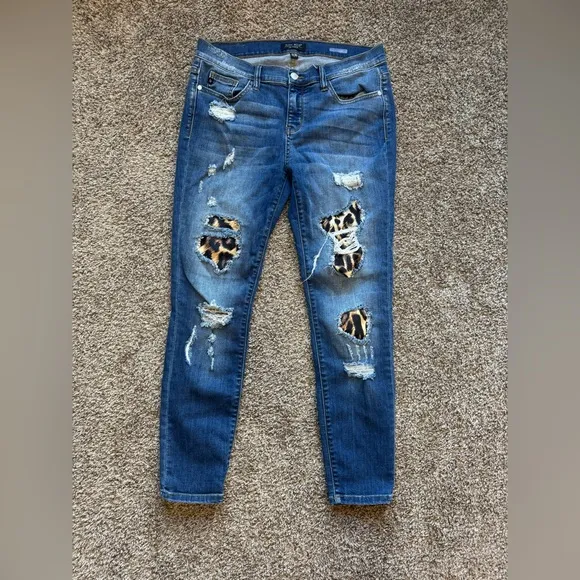 Judy Blue Leopard Patch Skinny Jeans