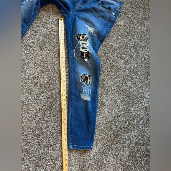 Judy Blue Leopard Patch Skinny Jeans