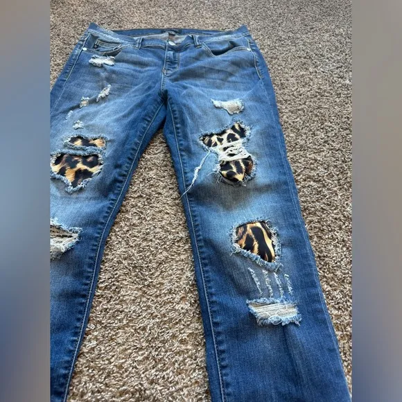Judy Blue Leopard Patch Skinny Jeans