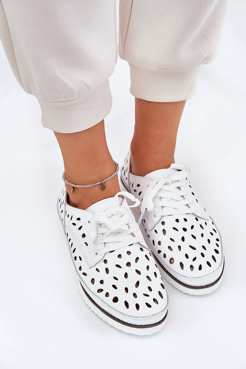 Low Shoes Step in style
