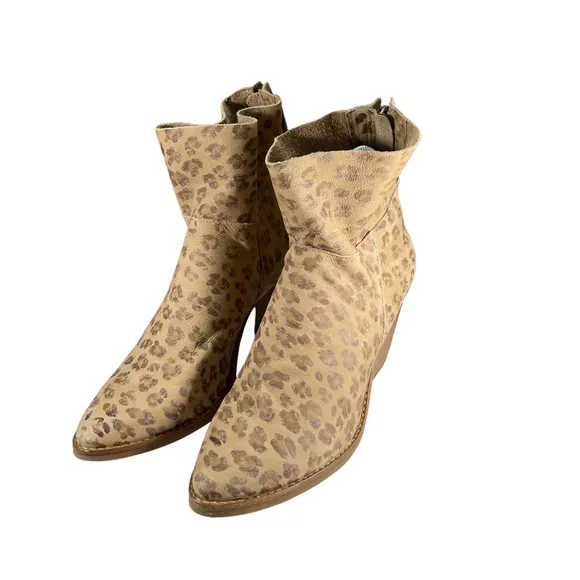 Matisse Leopard Ankle Boots Womens Shoes Size 7.5