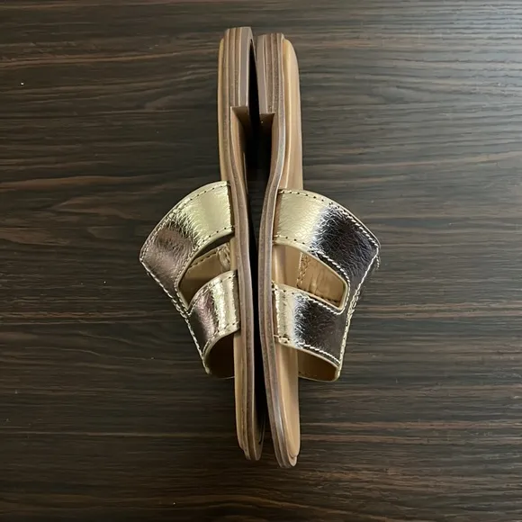 Naturalizer Fame Slide Sandals