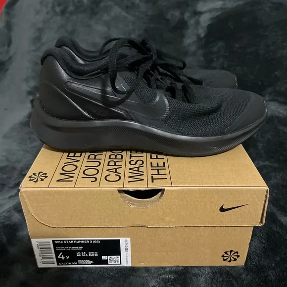 NEW NIKE STAR RUNNER 3 SNEAKERS SHOES RUNNING BLACK 4Y BOYS GIRLS YOUTH