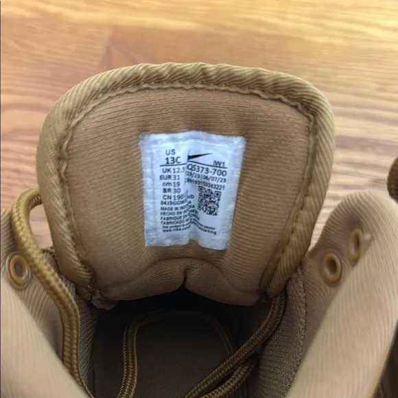Nike Brown High-Top Boots