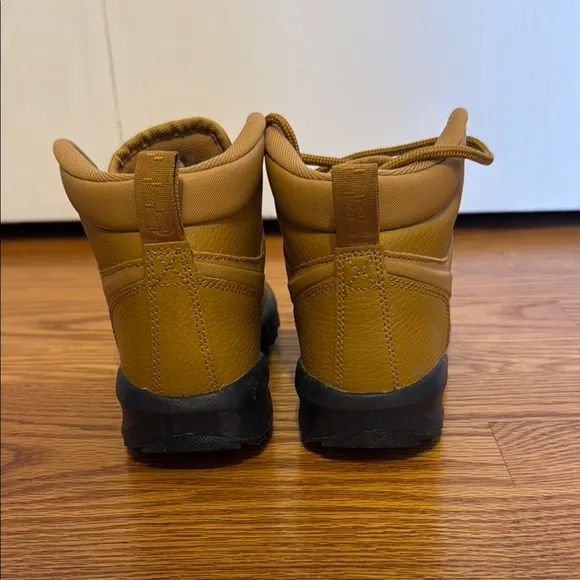 Nike Brown High-Top Boots