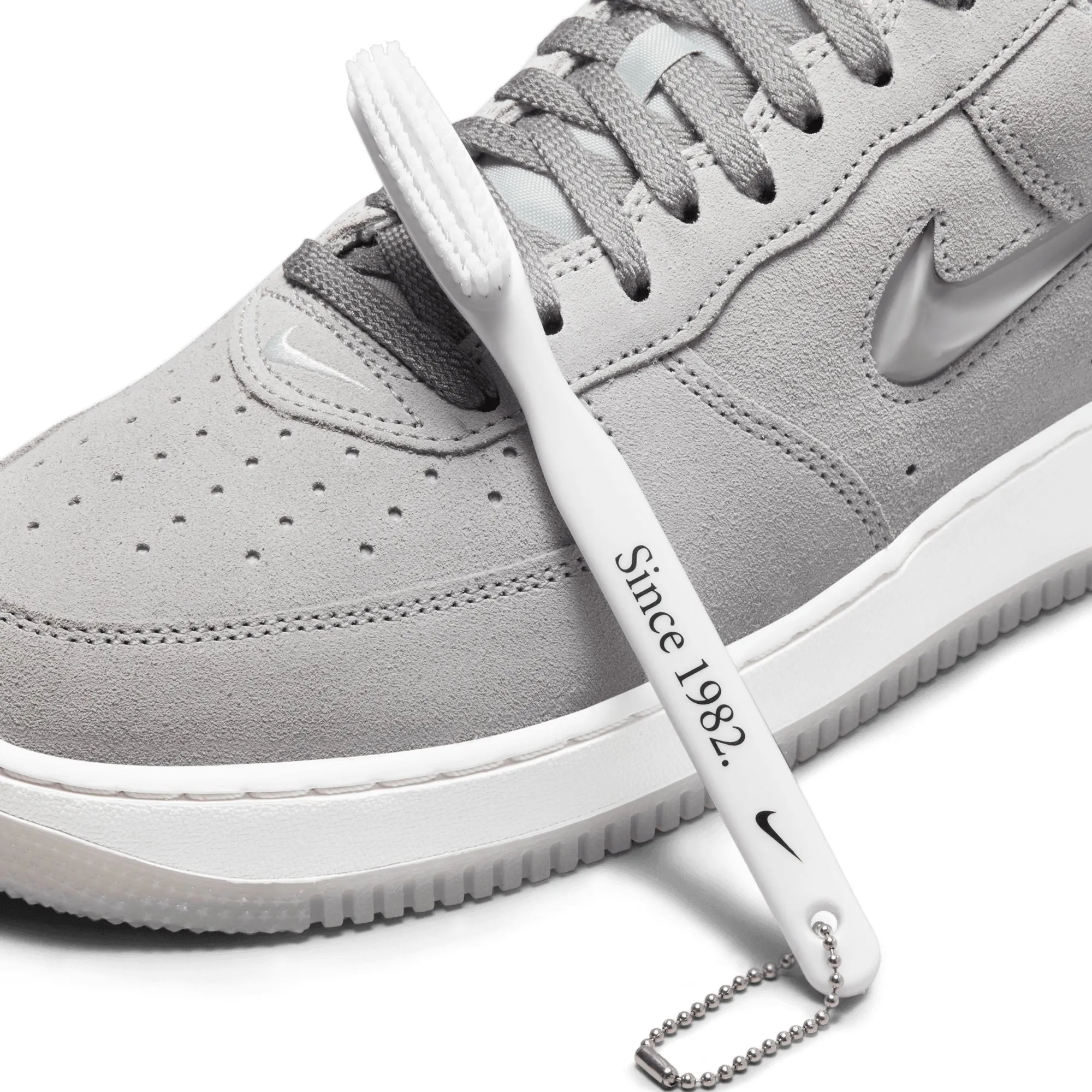 Nike Mens Air Force 1 Low Retro Shoes