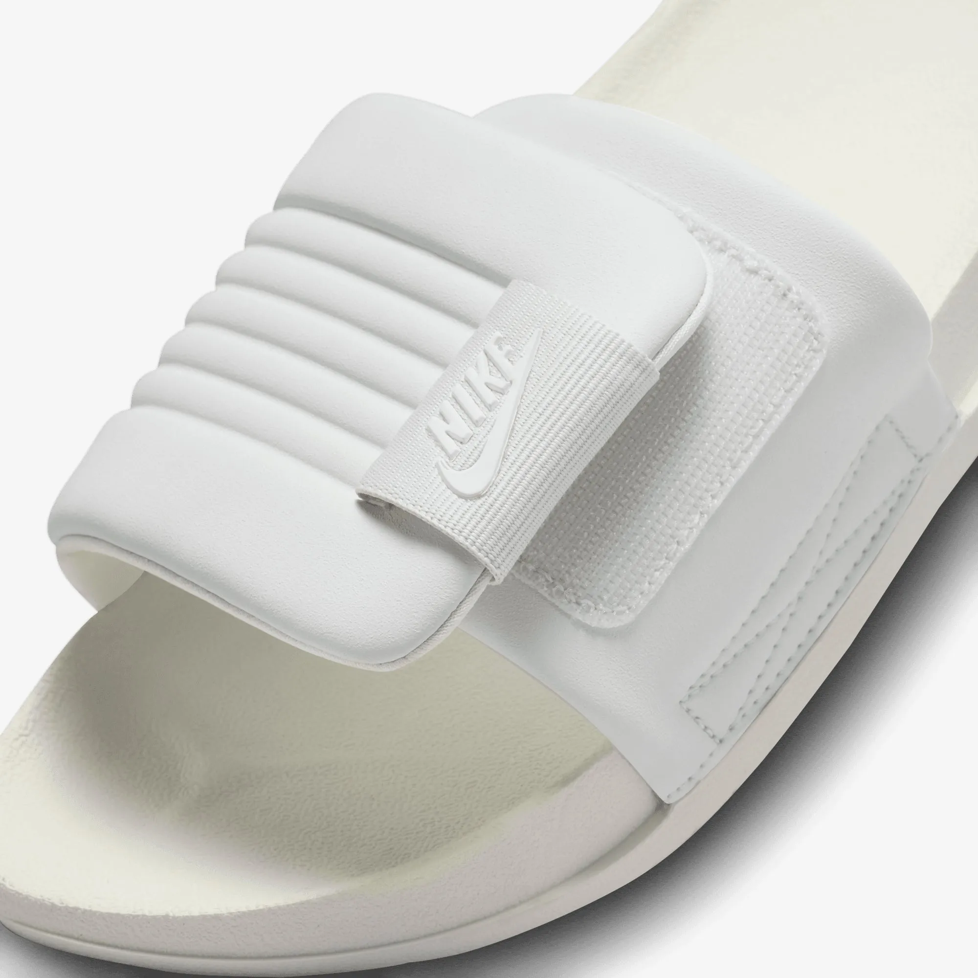 Nike | OFFCOURT ADJUST  { PHOTON DUST/SAIL-PHANTOM-LIGHT BONE