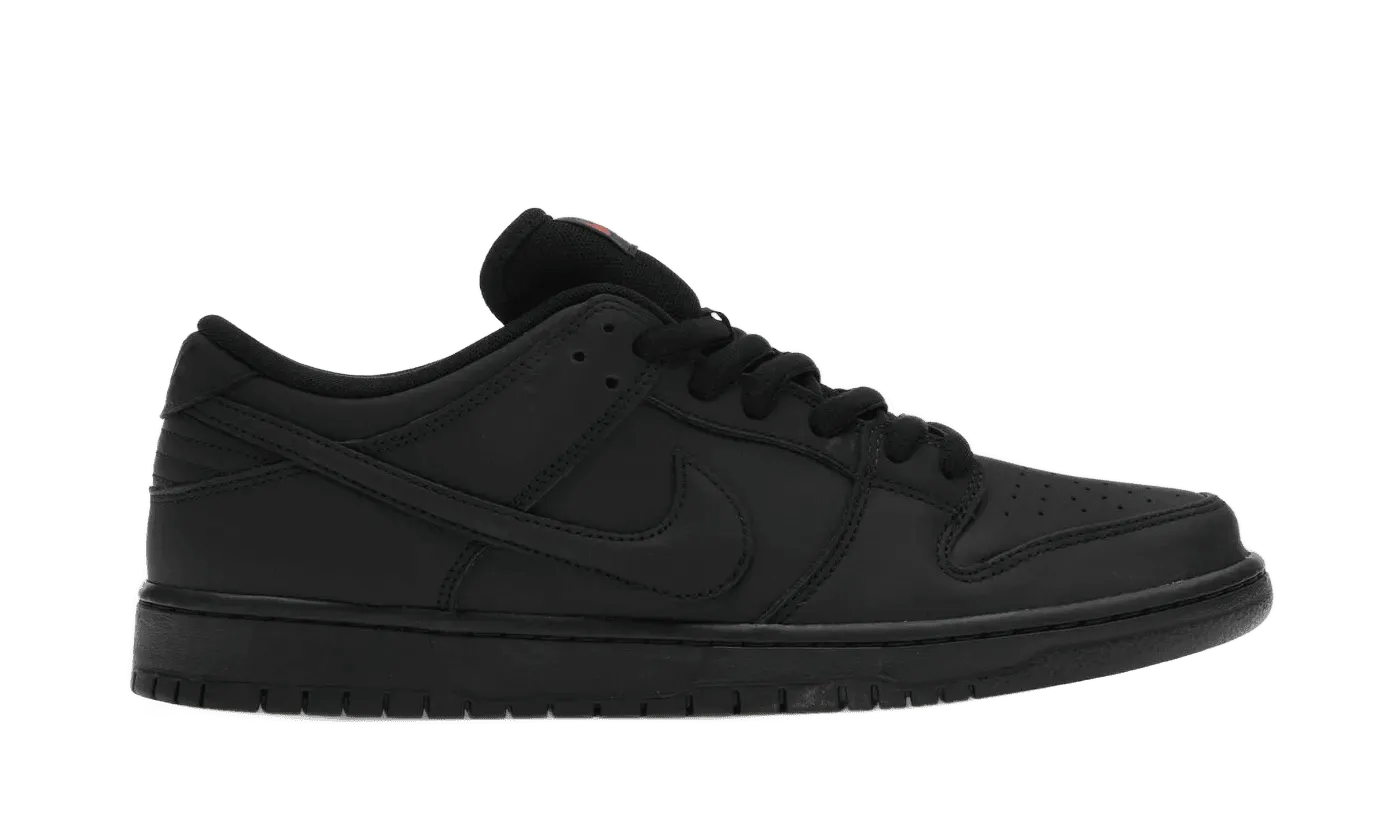 Nike SB Dunk Low Pro Triple Black