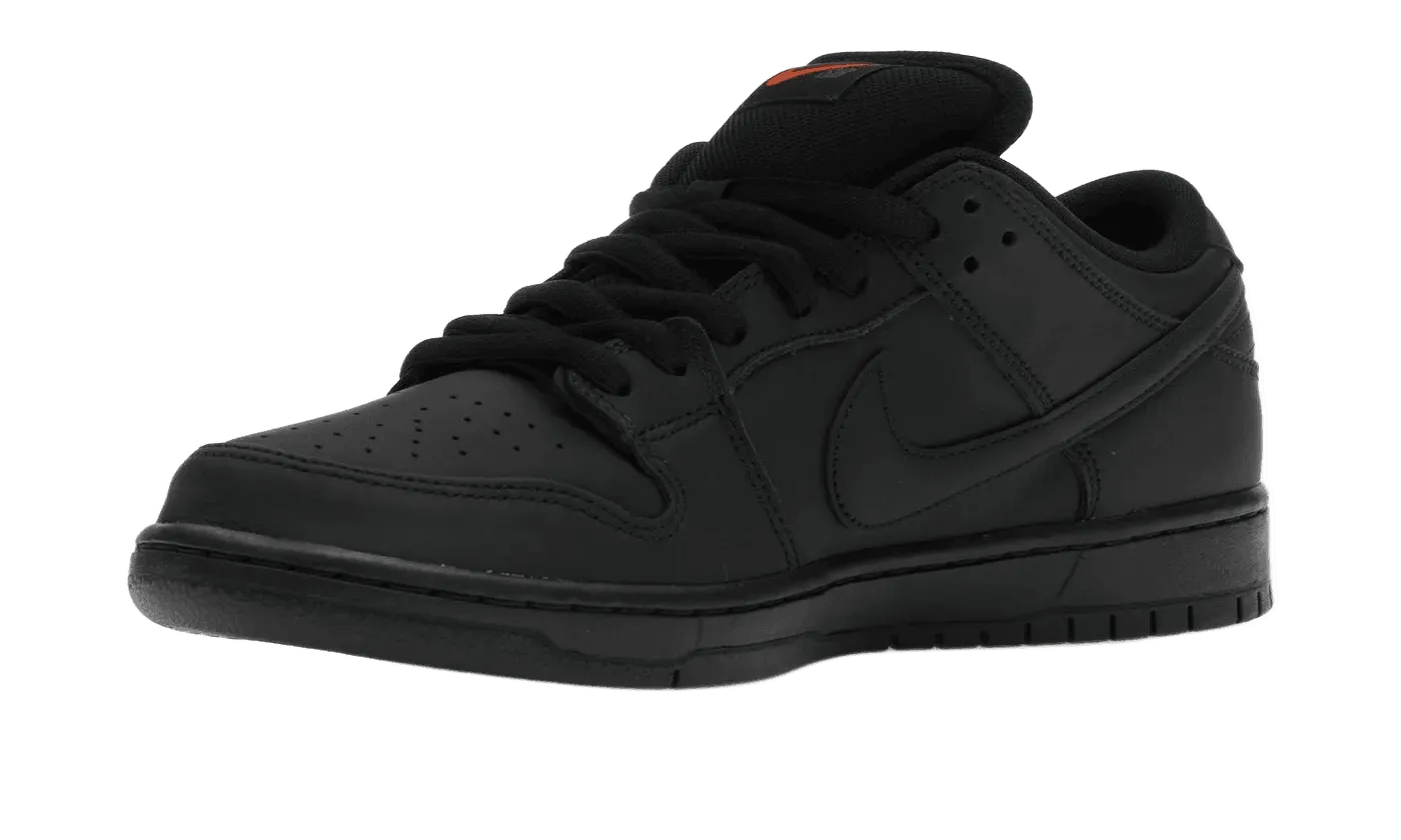 Nike SB Dunk Low Pro Triple Black