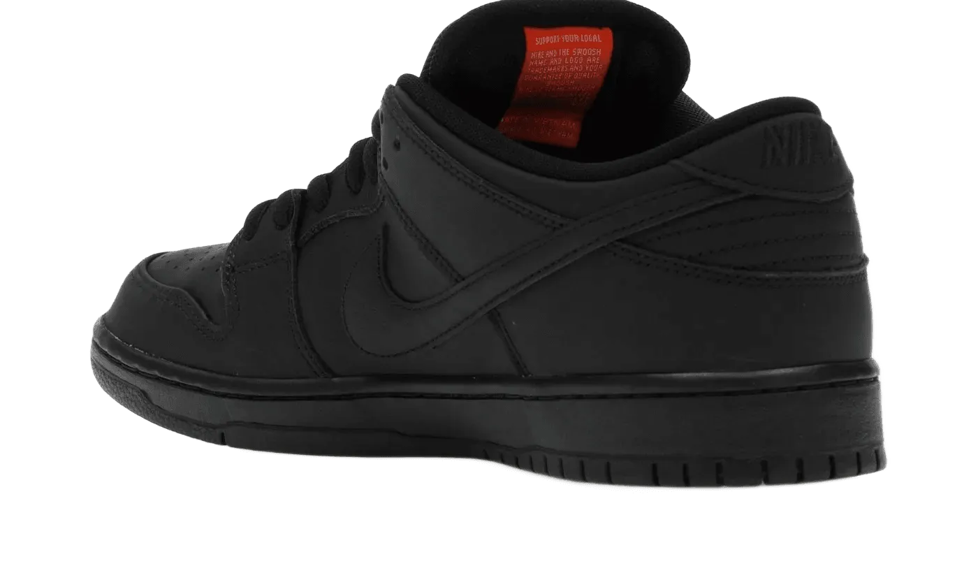 Nike SB Dunk Low Pro Triple Black
