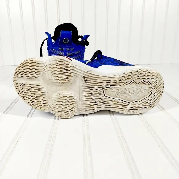 Nike Uninterrupted x LeBron More Than An Athlete Shoe Blue Sneakers A469