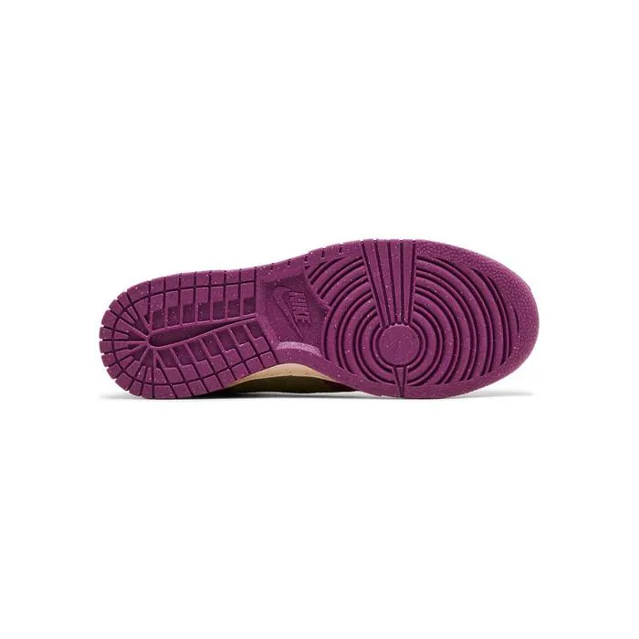 Nike Wmns Dunk High 'Dynamic Berry'