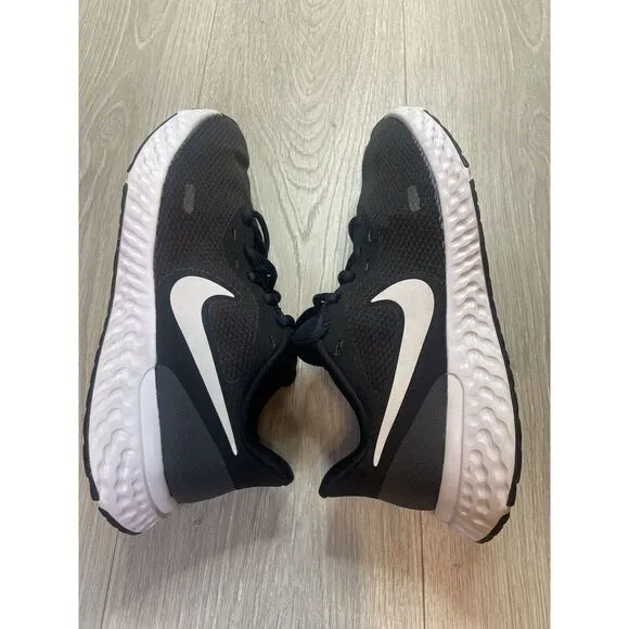 Nike Womens Revolution‎ 5 BQ3207-002 Black Running Shoes Sneakers Size 9