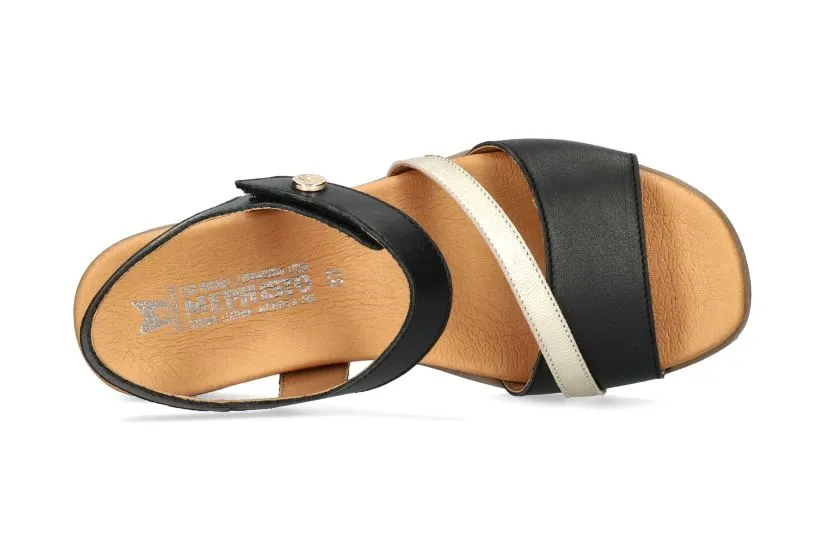 'Nikolia' women's sandal - black