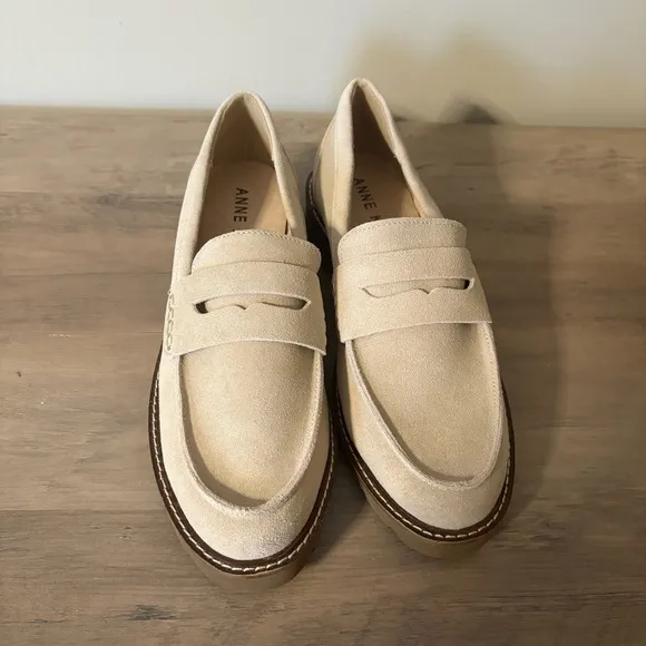 NWOT Anne Klein Women's Emmylou Loafer Flat Suede Beige Cream Size 7.5