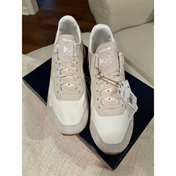 NWT/NIB Reebok Unisex-Adult Classic Leather Legacy Az Sneaker