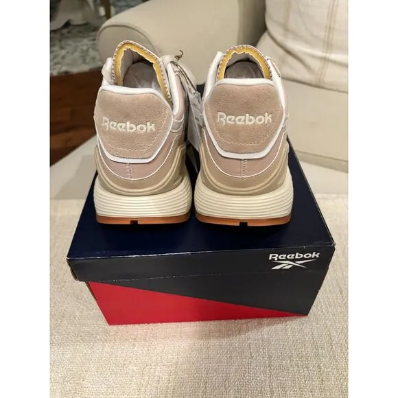 NWT/NIB Reebok Unisex-Adult Classic Leather Legacy Az Sneaker
