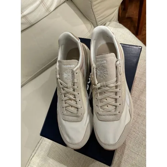 NWT/NIB Reebok Unisex-Adult Classic Leather Legacy Az Sneaker
