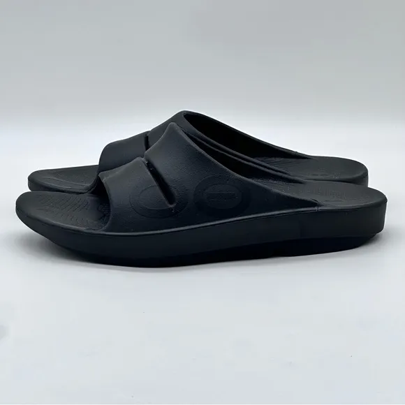 OOFOS OOaah Slide Sandals. Size 11