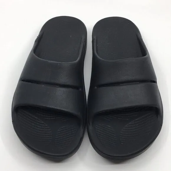 Oofos Ooahh Black Slides Sandals Unisex EU 42 M9 W11 Recovery Therapy slides