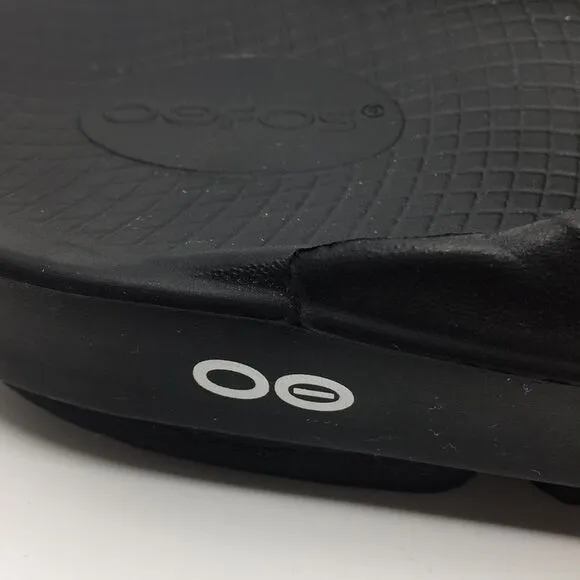 Oofos Ooahh Black Slides Sandals Unisex EU 42 M9 W11 Recovery Therapy slides