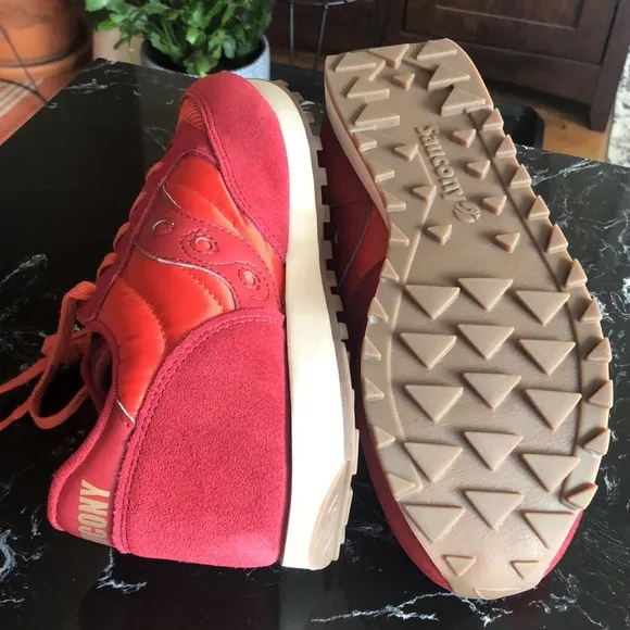 Saucony Jazz Original Vintage Sneakers-4 M Red-NWT Girls