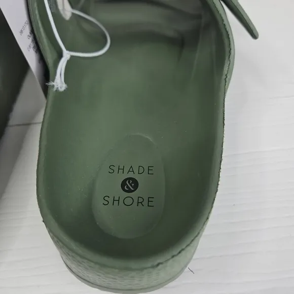 Shade &amp; Shore Men's Sandals Casual  Foam Slip On Green Buckle Strap Size 7