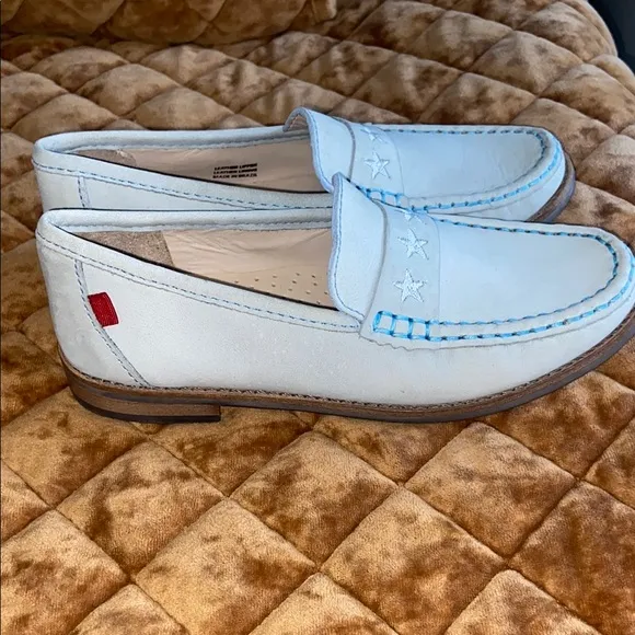 Sperry White Loafers with Star Embroidery