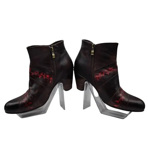 Spring Step Mantra Dark Brown Boots with Red Flowers, 38