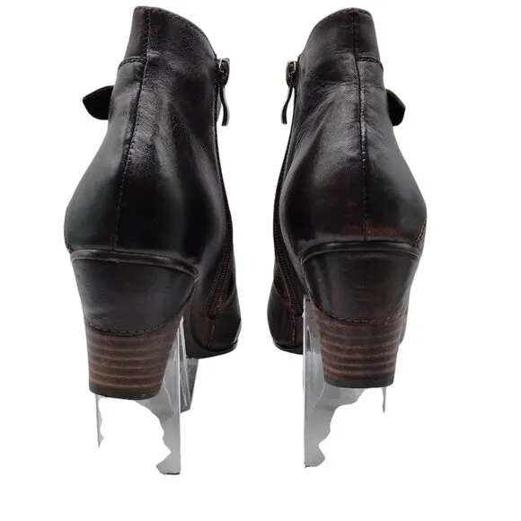 Spring Step Mantra Dark Brown Boots with Red Flowers, 38