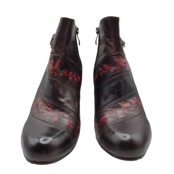 Spring Step Mantra Dark Brown Boots with Red Flowers, 38