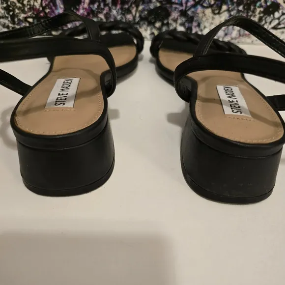 STEVEN MADDEN Black Square Toe Block Heel Sandals Ankle Strap Shoes Heels 9.5